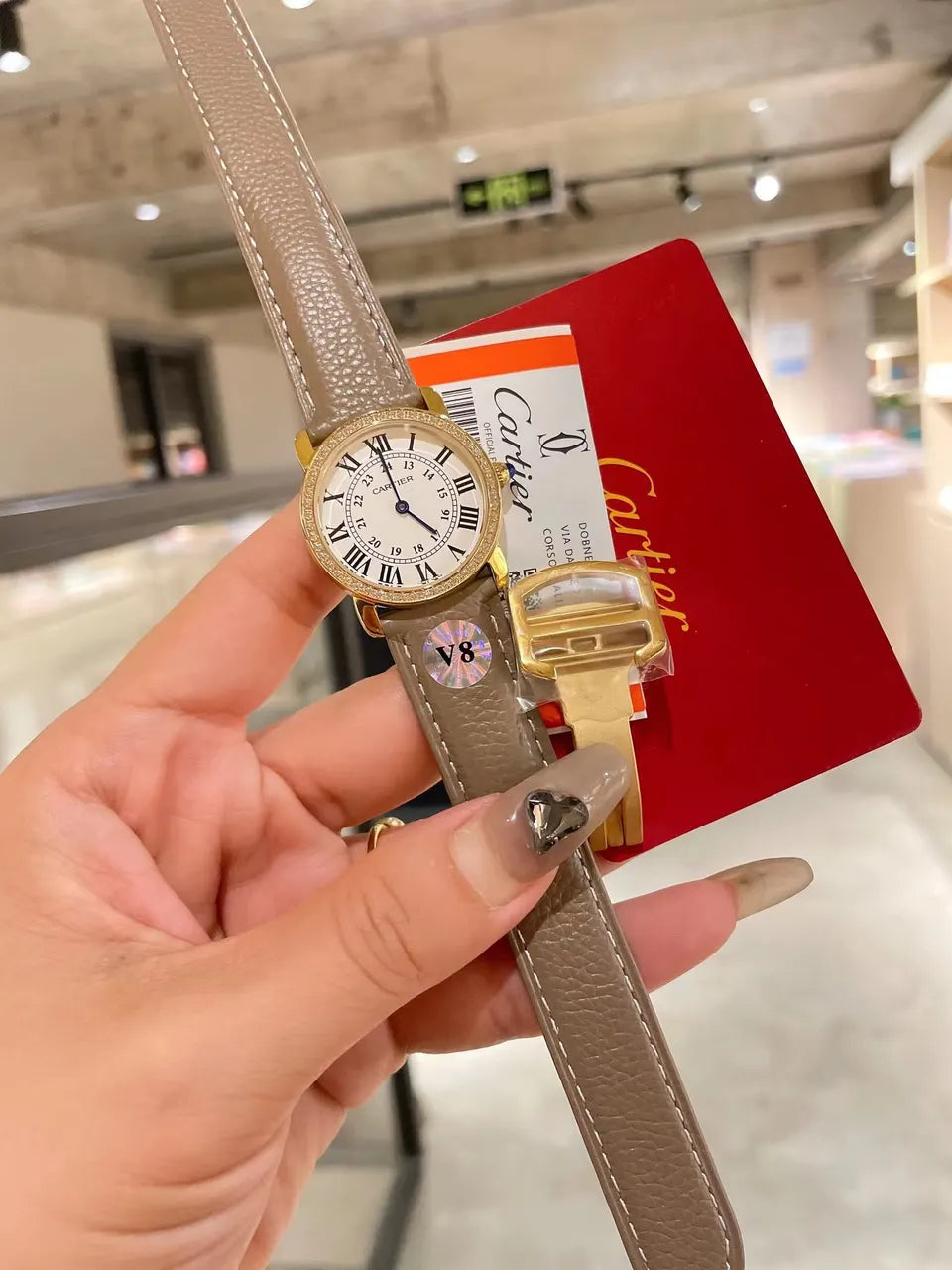 Cartier Ronde Louis Gold - Hình 2