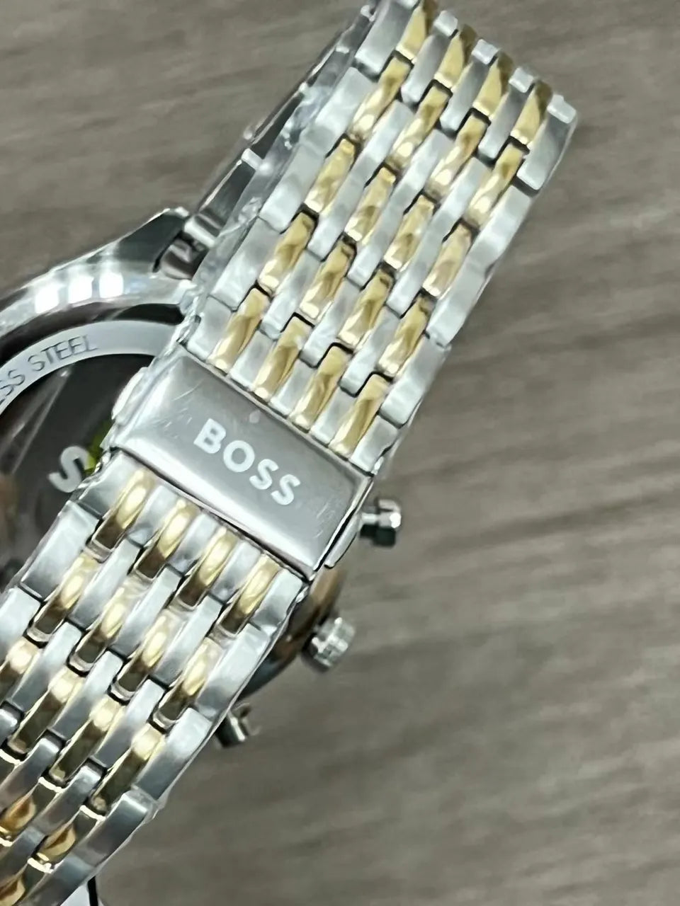 Hugo Boss Green Dial Watch - Hình 4