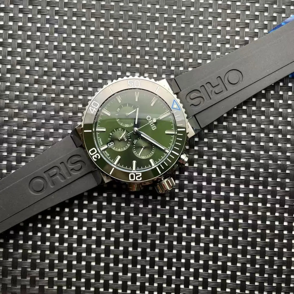 dial black Oris Aquis Green Chronograph - Hình 3