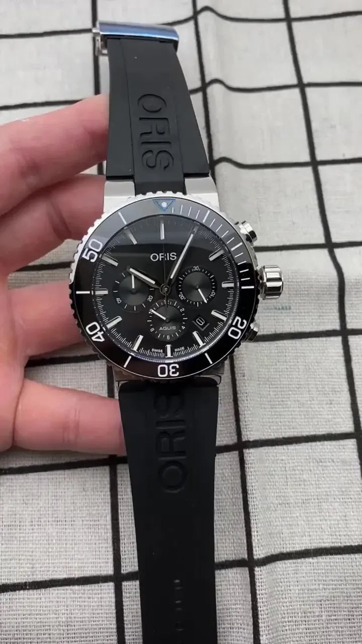 Oris Aquis Black Rubber - Hình 2