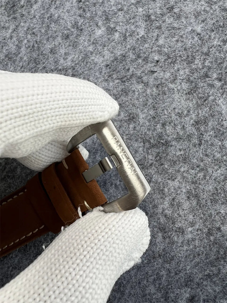 Panerai Luminor GMT Power Reserve - Hình 2
