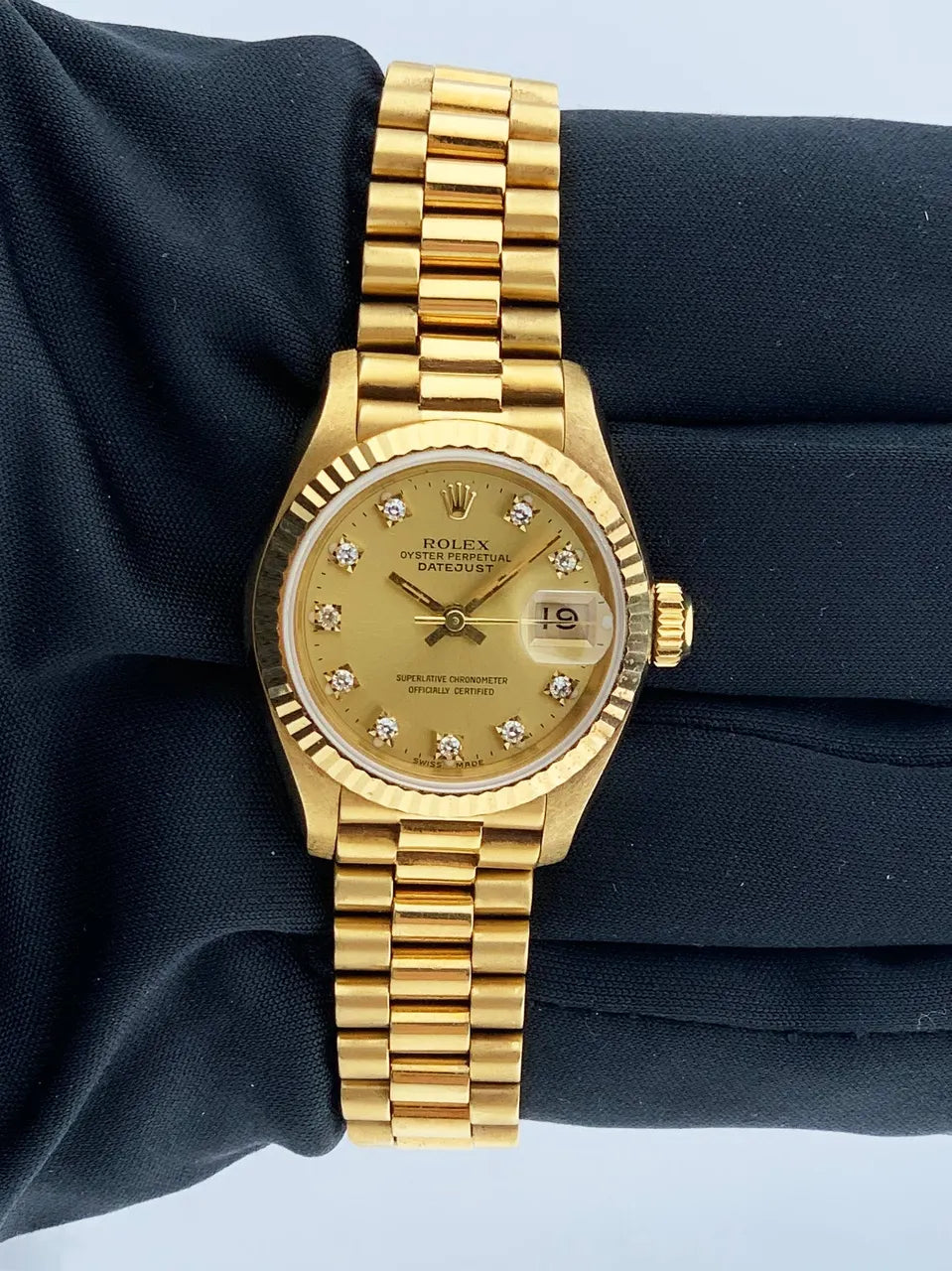 Rolex Gold Diamond Datejust dial jubilee - Hình 2
