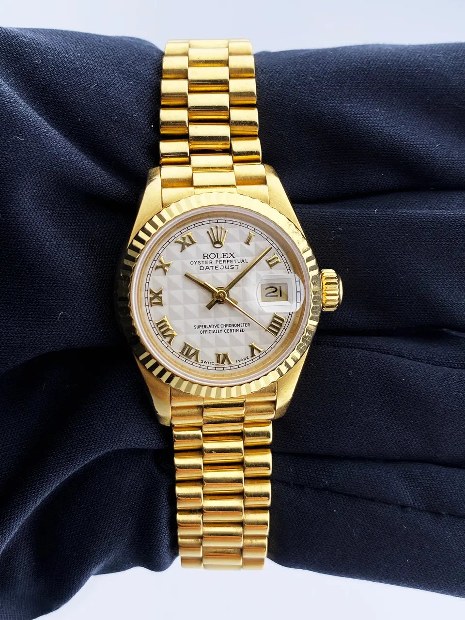 Rolex Gold Roman Numeral Datejust - Hình 2