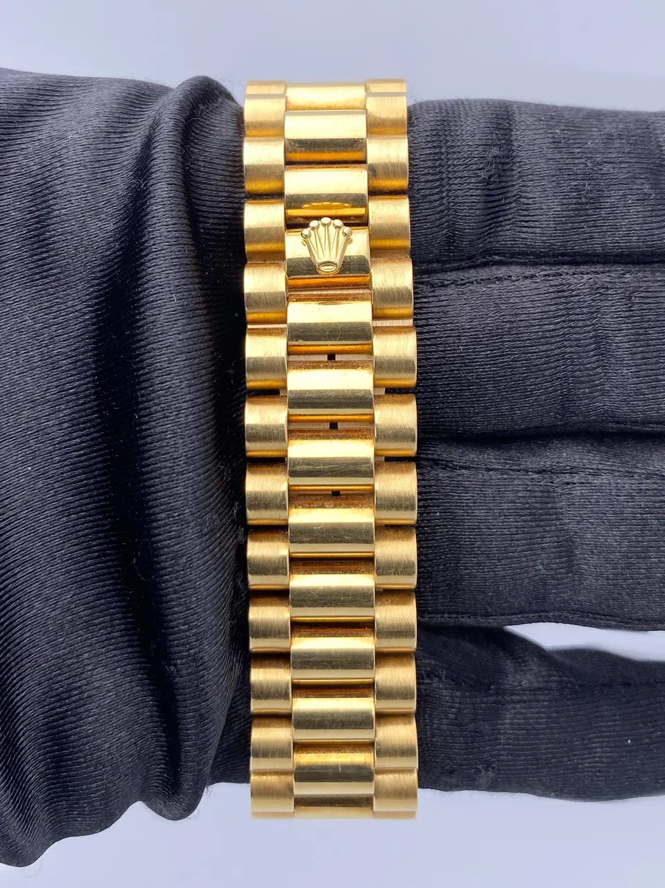 Rolex Gold Black Wood - Hình 8