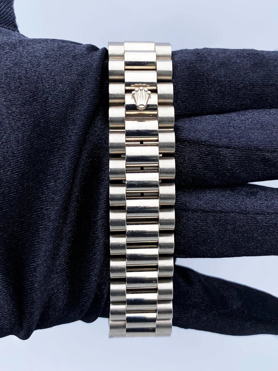 Rolex Platinum Ice Blue Day-Date - Hình 5