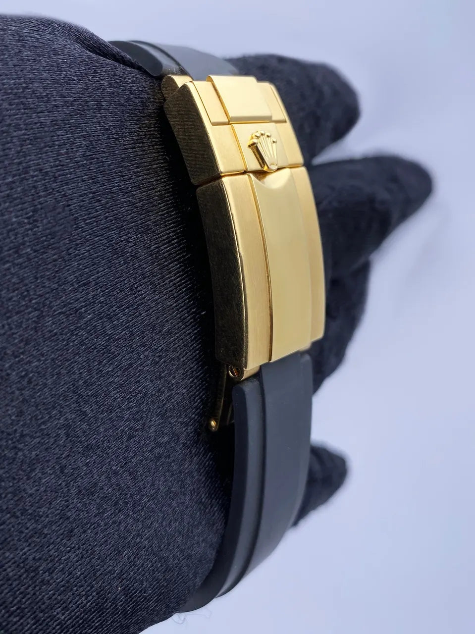 black Rolex Daytona Gold Rubber - Hình 6