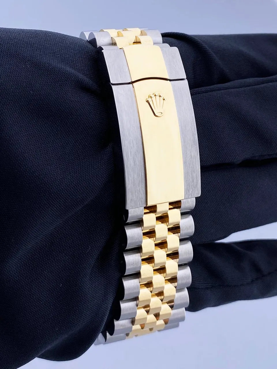 Rolex Sky-Dweller White Dial - Hình 7