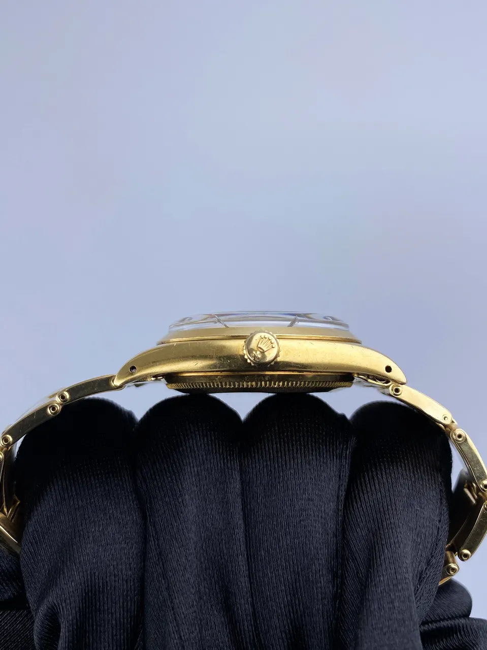 Rolex Tru-Beat Gold Watch - Hình 4
